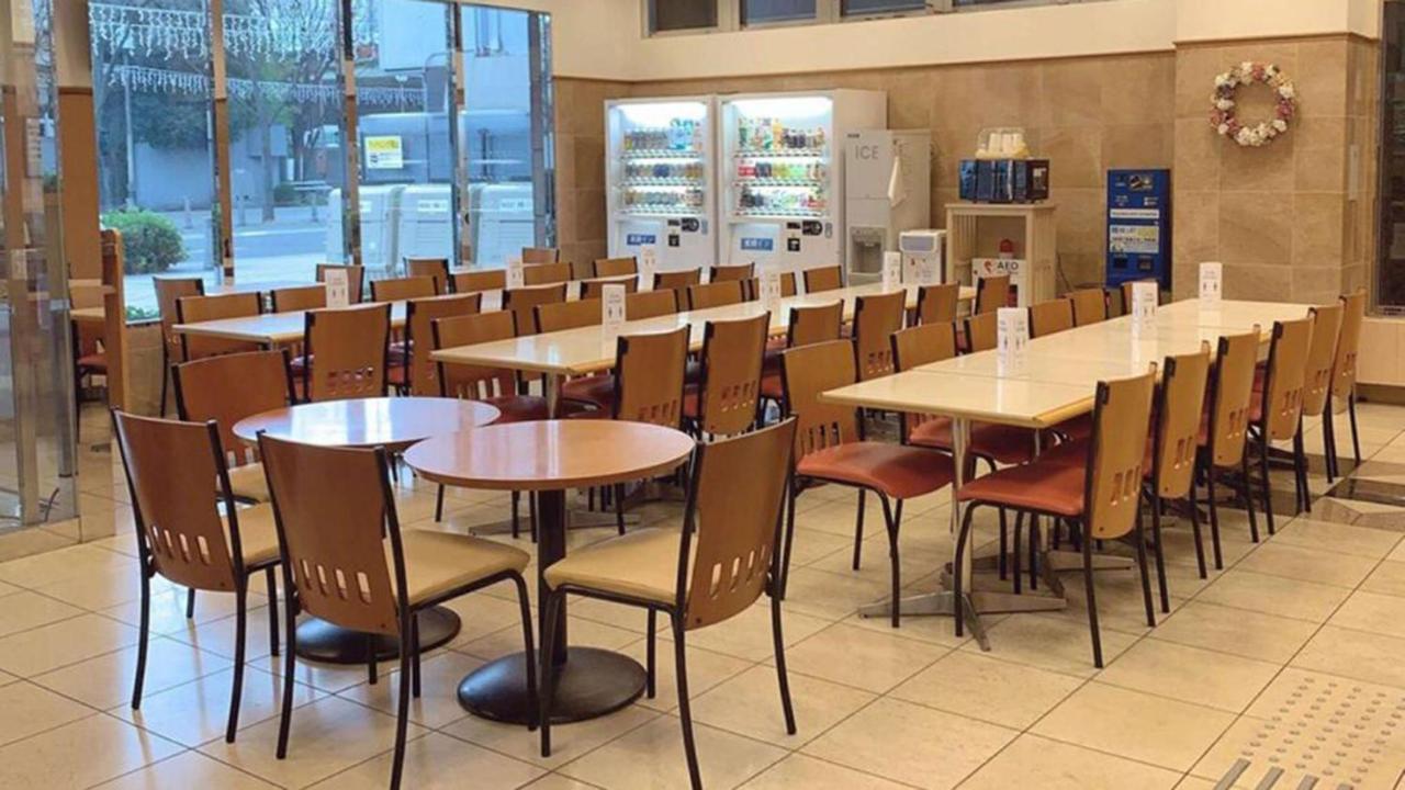 Toyoko Inn Kobe Sannomiya-Eki Higashi Екстериор снимка