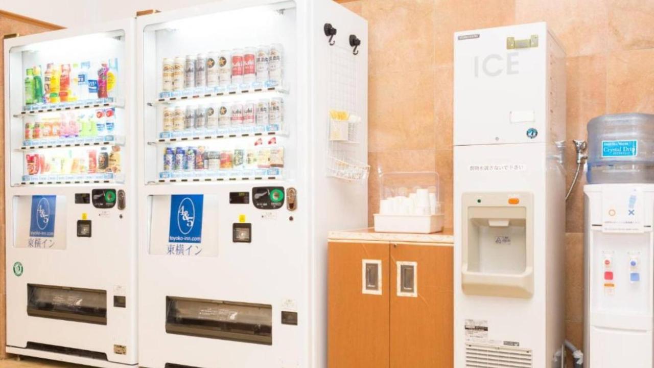 Toyoko Inn Kobe Sannomiya-Eki Higashi Екстериор снимка