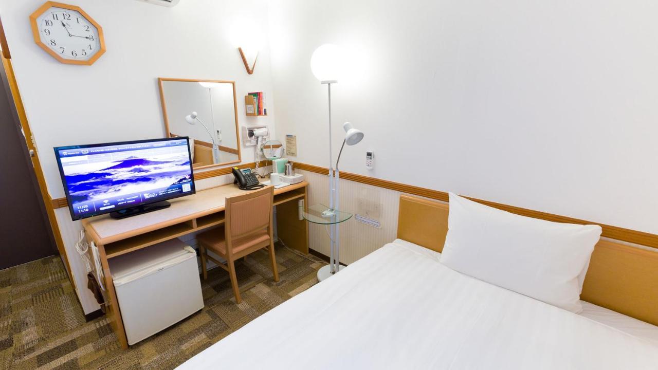 Toyoko Inn Kobe Sannomiya-Eki Higashi Екстериор снимка