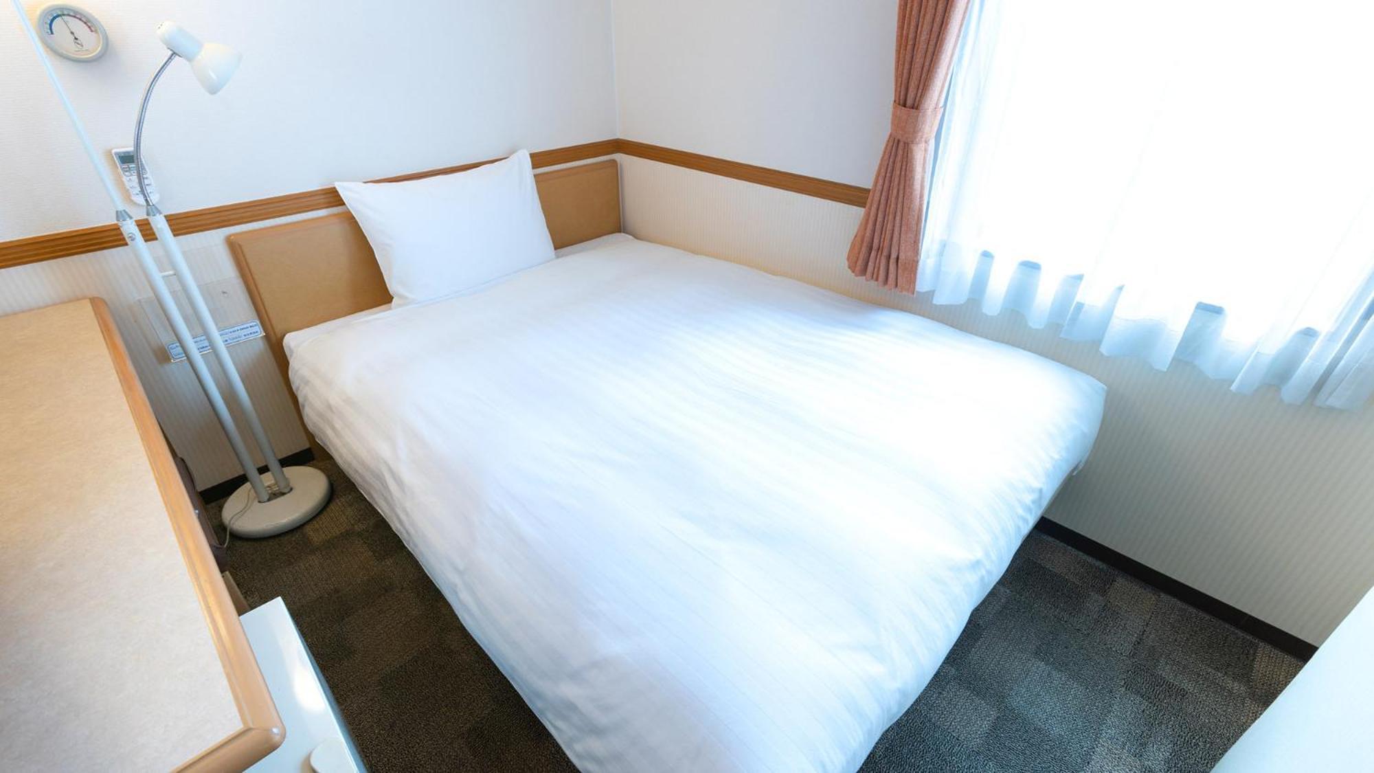 Toyoko Inn Kobe Sannomiya-Eki Higashi Стая снимка